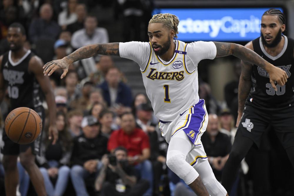 巩固优势的 巩固优势的